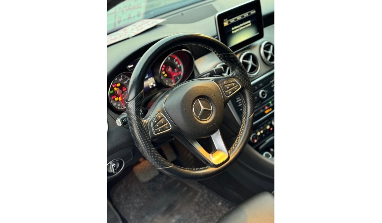 Mercedes-Benz GLA 250 Std