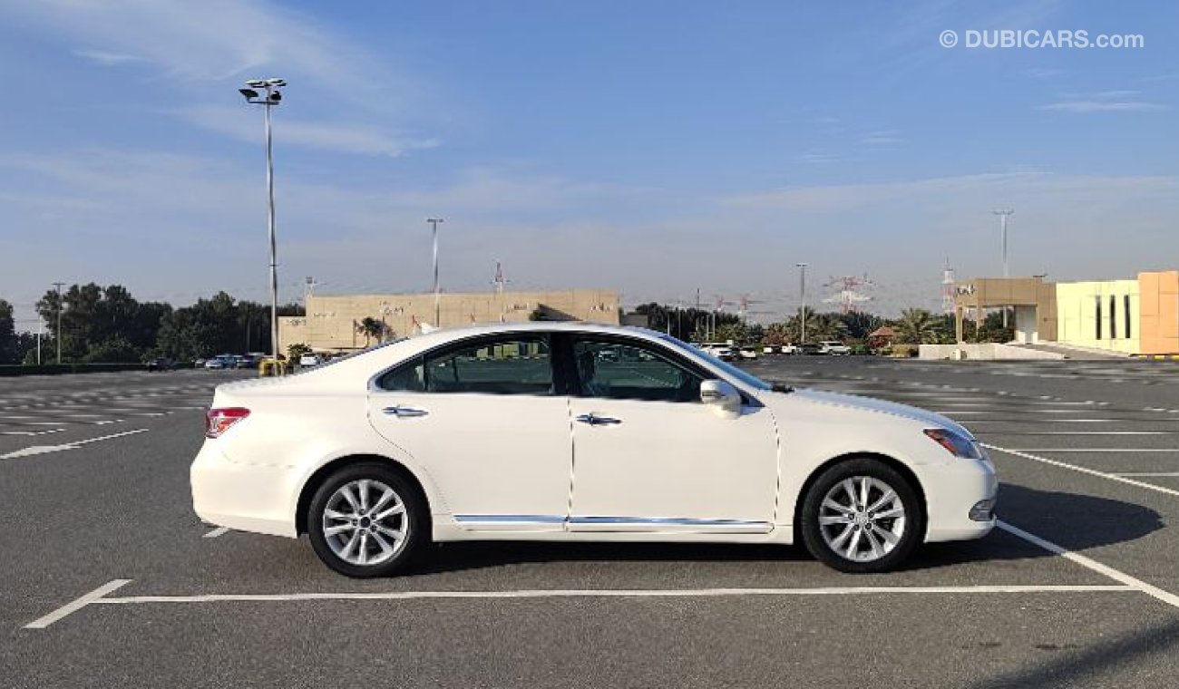 Lexus ES350 2011