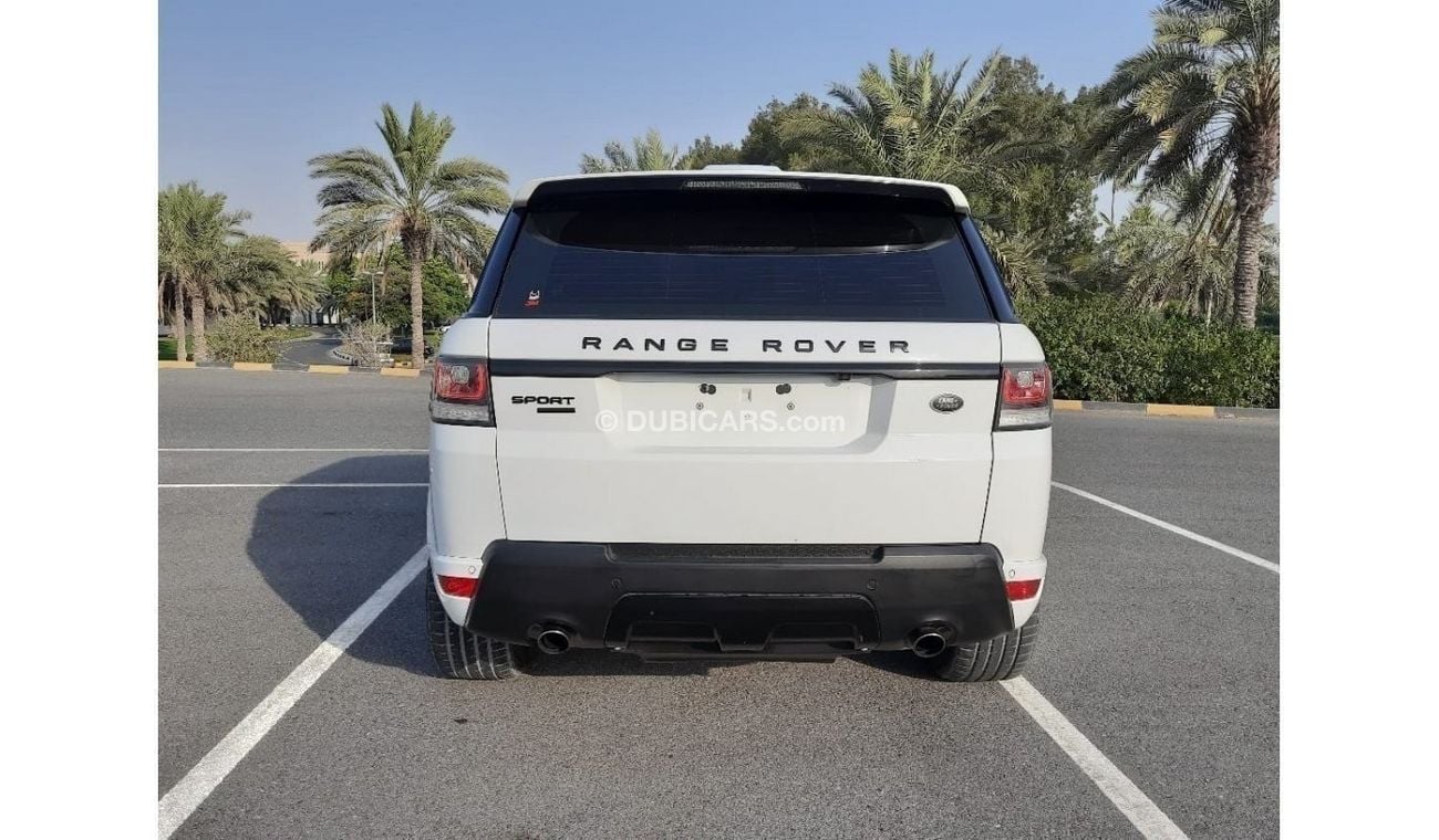 Land Rover Range Rover Sport 2015 GCC very clean car accident free full