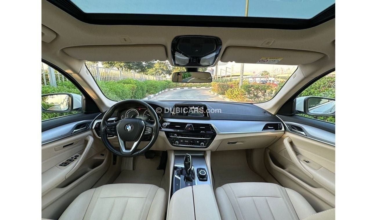 بي أم دبليو 520i Executive 1.6L Executive 2.0L BMW 520i / V4 / GCC / 2019 / Single Owner / Full Service History From