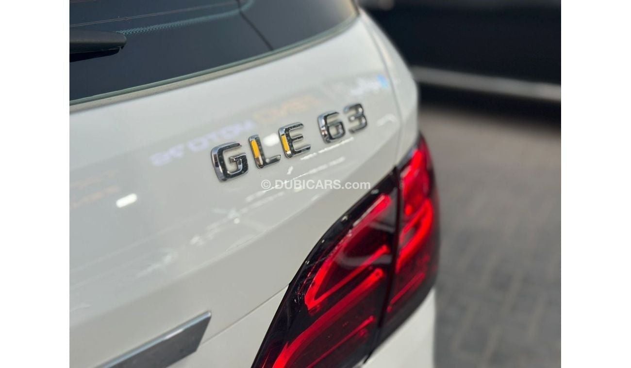 مرسيدس بنز GLE 63 Mercedes Benz GLE 63 2016