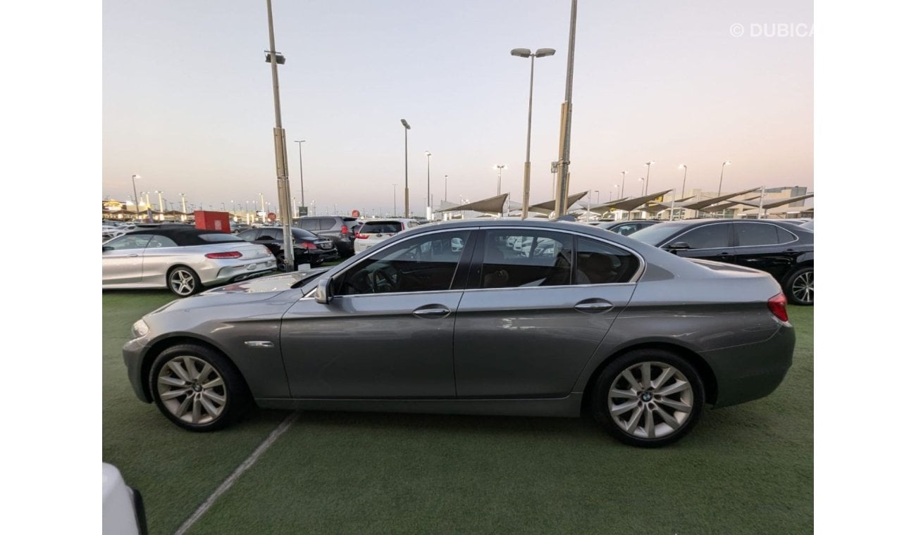 بي أم دبليو 523i BMW 523i 2012 Exclusive 2.5L - Automatic . Gasoline . Rear Wheel Drive . clean car without accident