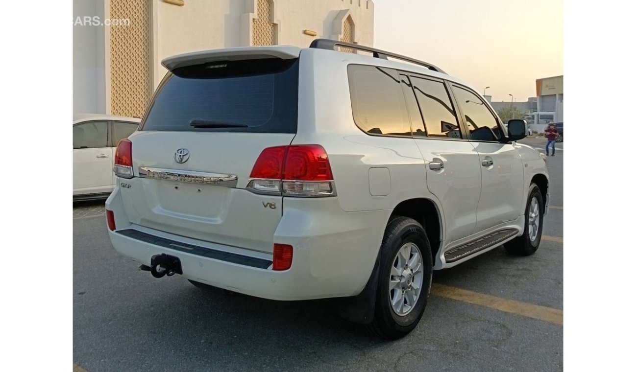 Toyota Land Cruiser model 2008 gxr v6