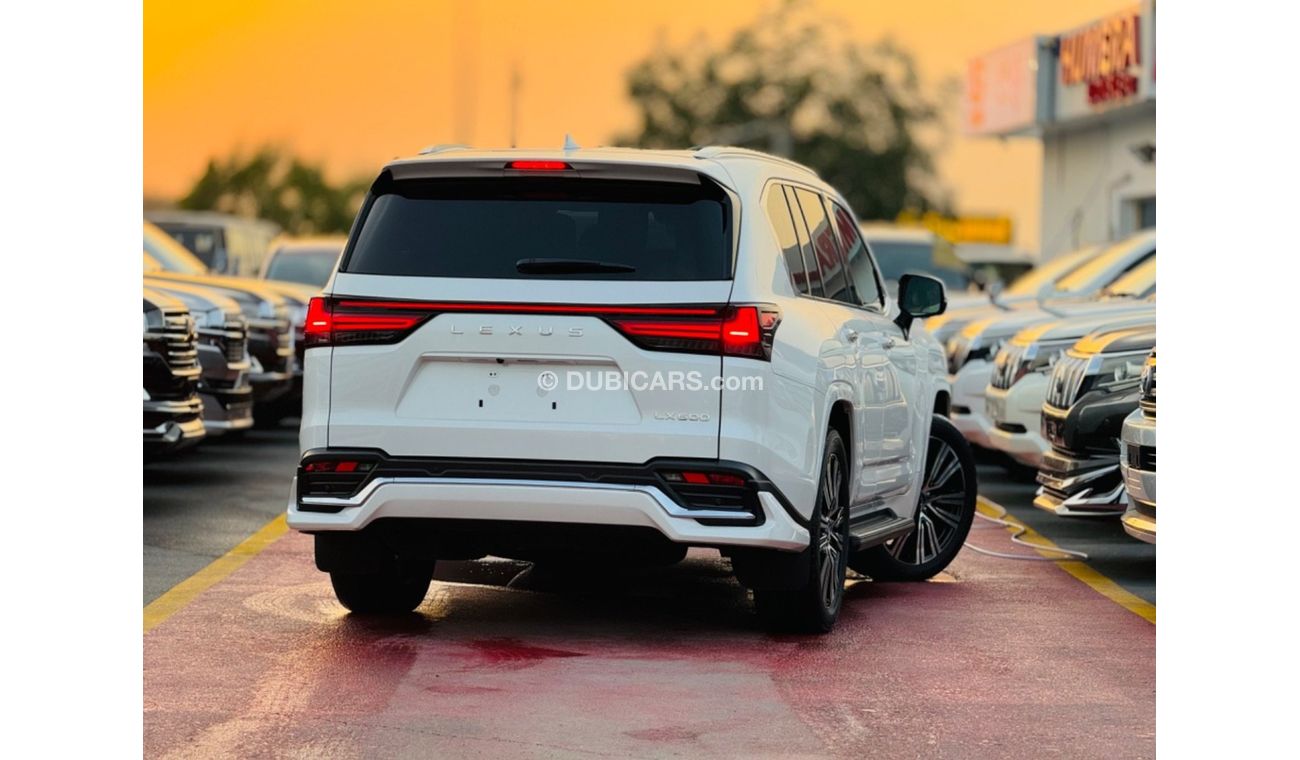 لكزس LX 600 Lexus lx 600 top of the range Right hand drive