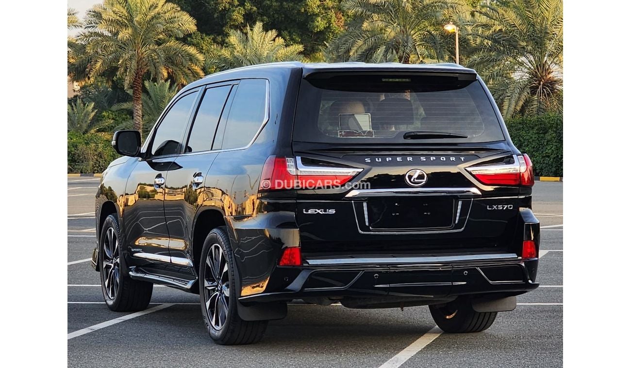 Lexus LX570 facelifted