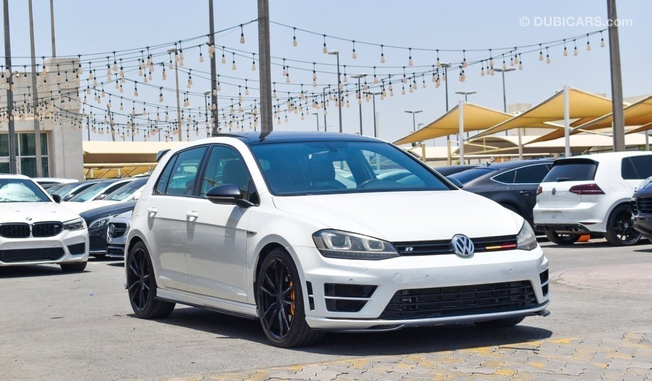 Volkswagen Golf R GTI