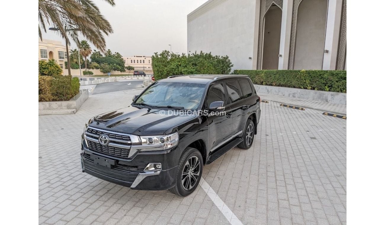 تويوتا لاند كروزر TOYOTA LAND CRUISER 2019 G.C.C IN EXCELLENT CONDITION