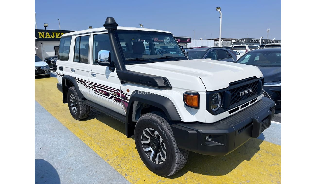 Toyota Land Cruiser Hard Top 4,0L V6 A/T GAS LX