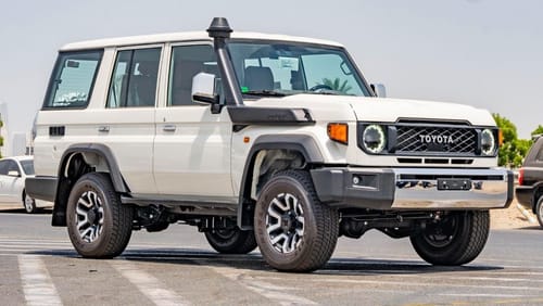 Toyota Land Cruiser Hard Top 2024 LC76 4.0L Petrol with Digital Speedometer and leather seats - GCC