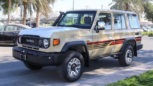 تويوتا لاند كروزر 70 2025 Model Toyota Land Cruiser 70, LC76, 4.0L Petrol 4WD 6A/T