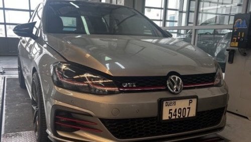 فولكس واجن جولف GTI 2.0 FWD