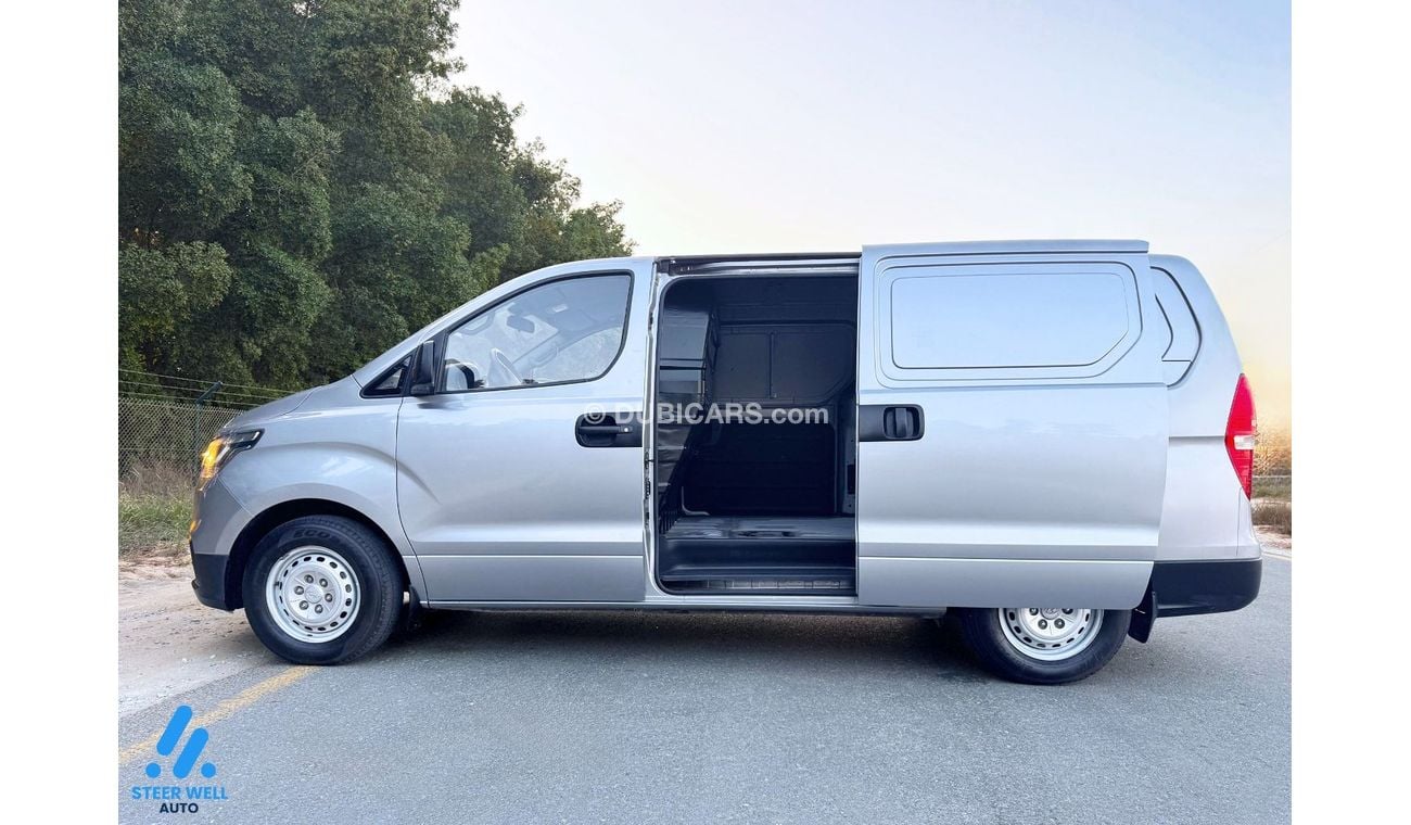 Hyundai H-1 Cargo Van 2.5L RWD / Diesel MT / Like New Condition / Lowest Price / Book Now!