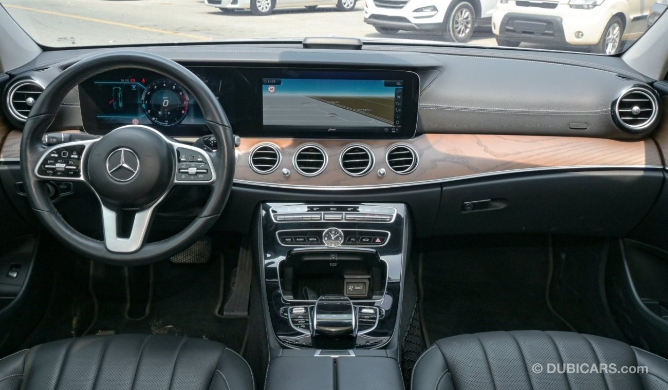 مرسيدس بنز E300 4Matic