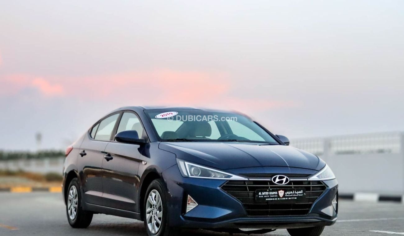 هيونداي إلانترا GL 1.6L hyundai elantra 1.6L 2019 GCC accident free in excellent condition 833 P.M