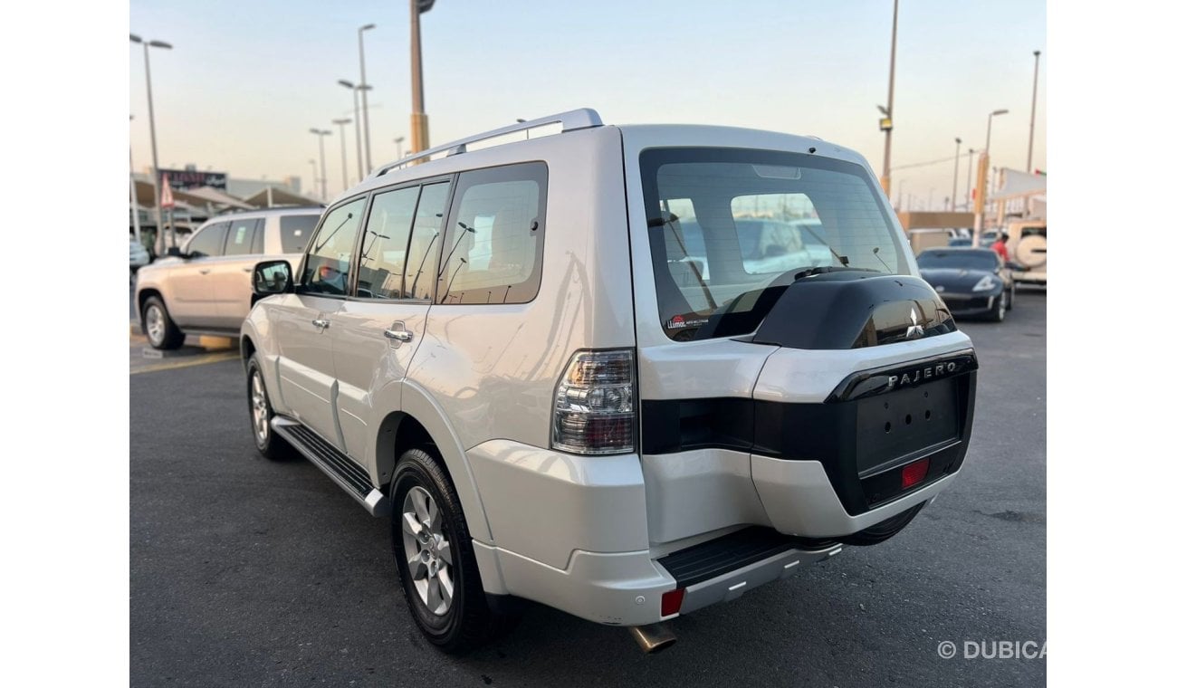 ميتسوبيشي باجيرو آي أو MITSUBISHI PAJERO GCC 2017