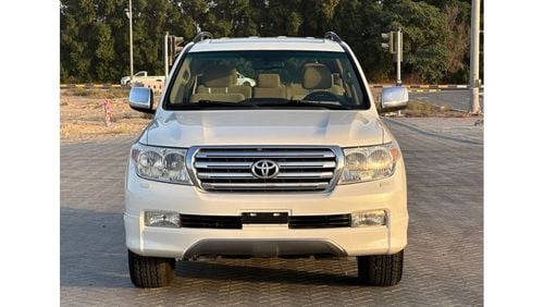 Toyota Land Cruiser MODEL 2010 GCC CAR PERFECT FULL OPTION SUN ROOF