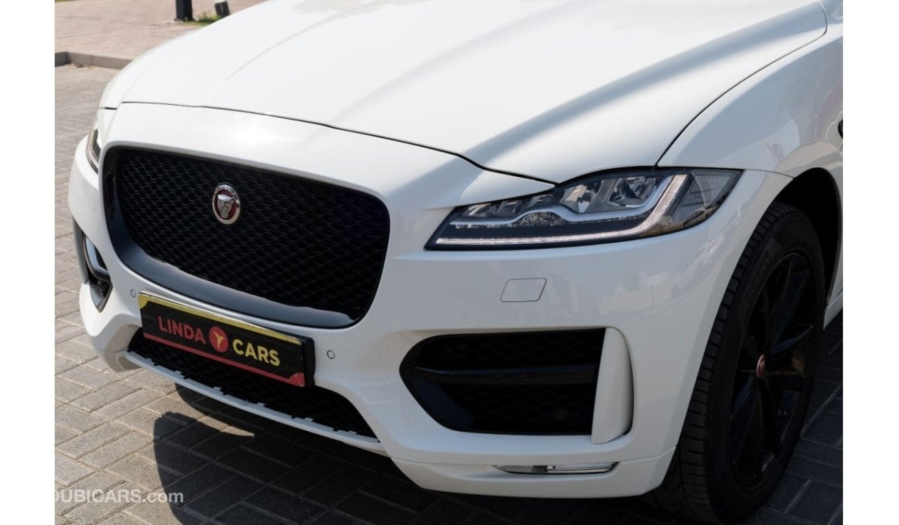 جاكوار F Pace Jaguar F-Pace R-Sport 2018 GCC under Warranty with Flexible Down-Payment.