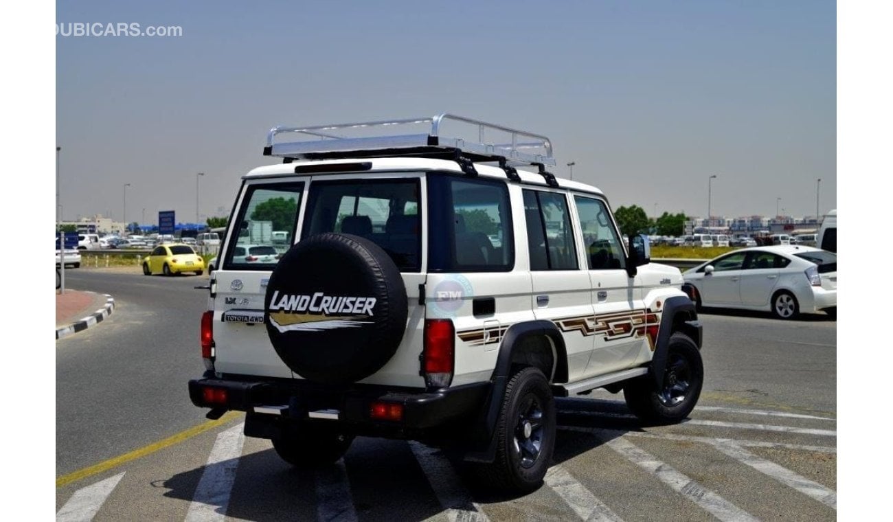 Toyota Land Cruiser Hard Top 76 4.0L Petrol Manual