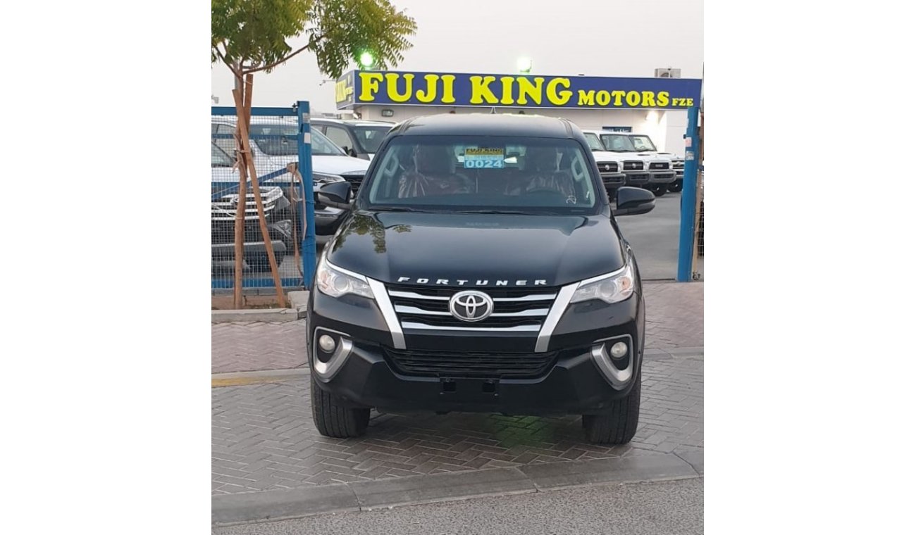 Toyota Fortuner 2.7 PETROL (4 CYLINDER)