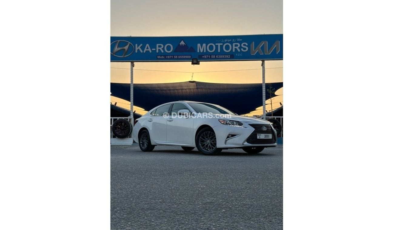 Lexus ES350 Platinum Lexus ES350 2018 with engine capacity 3.5 in perfect condition 163,000 km cable car