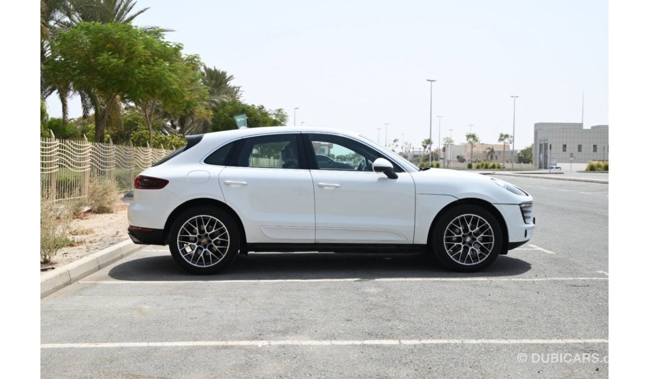 بورش ماكان 0% DP - AGENCY MAINTAINED - PORCSHE MACAN S 2015 - PANAROMIC ROOF - 3.0TC V6 4WD - WELL MAINTAINED