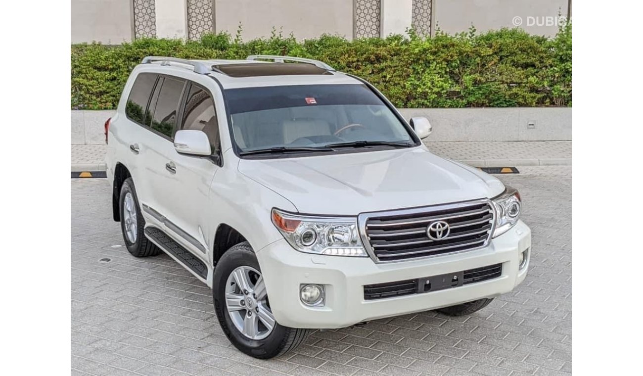 تويوتا لاند كروزر 2013 GXR V4 Full Option In Excellent Condition