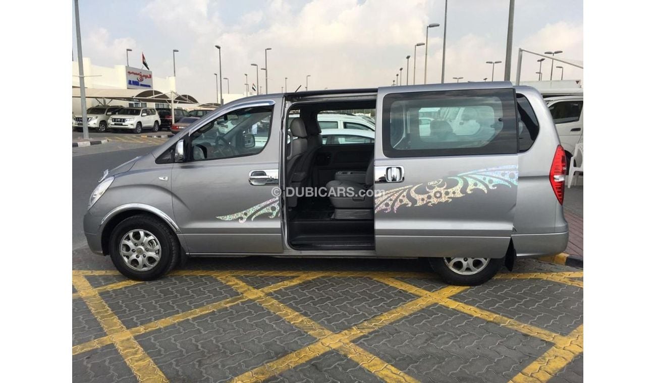 Hyundai H1 Starex TAKE KOREA CUSTOMS PAPERS EXCELLENT CONDITION WITHOUT ACCIDENTS WITHOUT PAINTS  SPECIFICATIONS GCC