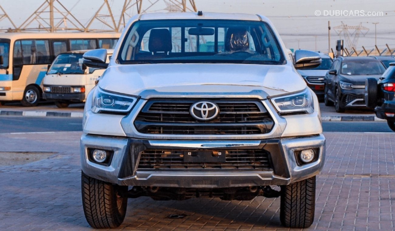 تويوتا هيلوكس HILUX GLX 2.7L MT PETROL