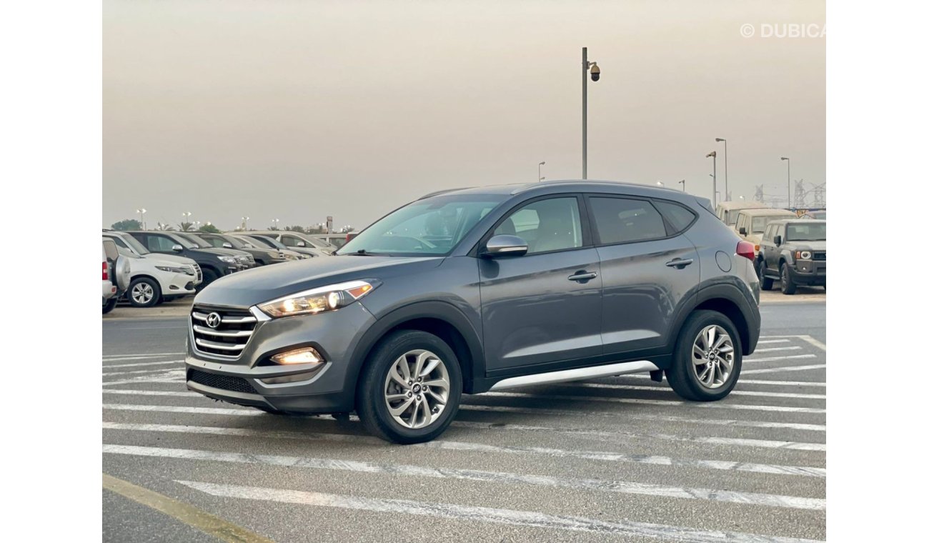 Hyundai Tucson 2017 Hyundai Tucson Limited 2.0L V4 GDi Premium - Push Start - 4x4 AWD - 75,000 mileage