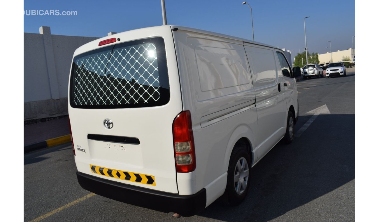 Toyota Hiace GL - Standard Roof Toyota Hiace Std roof van, model:2016. Excellent condition