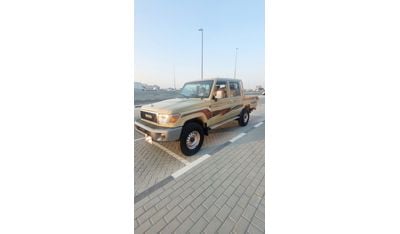 تويوتا لاند كروزر بيك آب Double Cab Std 4.0L