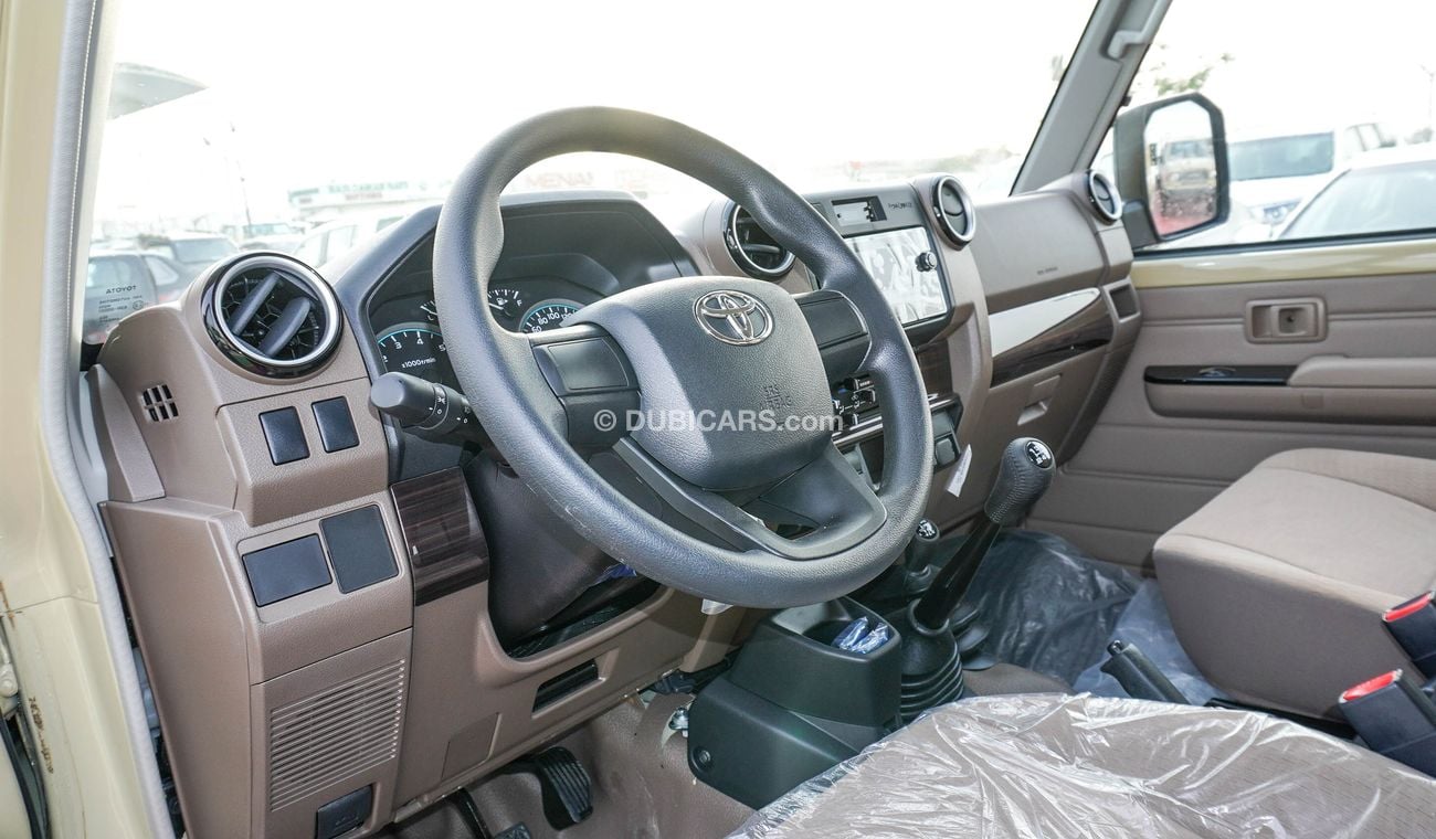 Toyota Land Cruiser Pick Up 4.0L V6 Double Cabin M/T