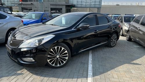 Hyundai Grandeur خاله من الحوادث