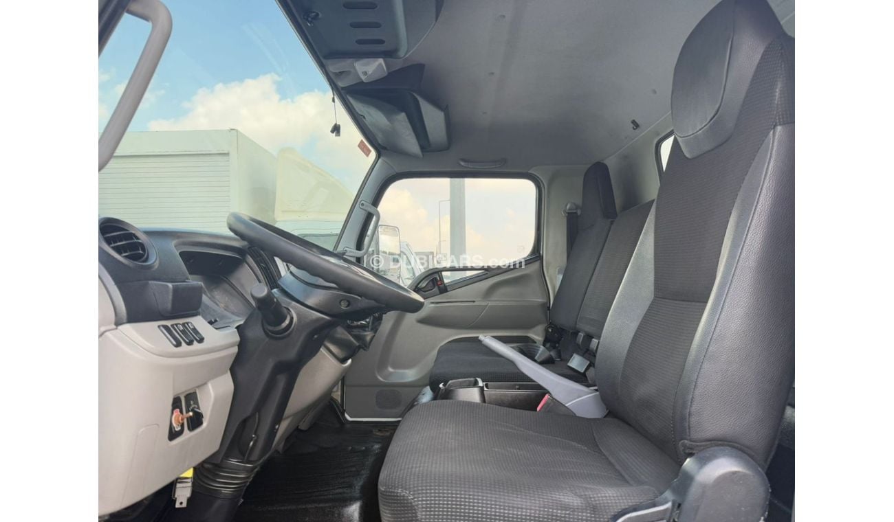 Mitsubishi Canter 2019 | Box | Ref#503