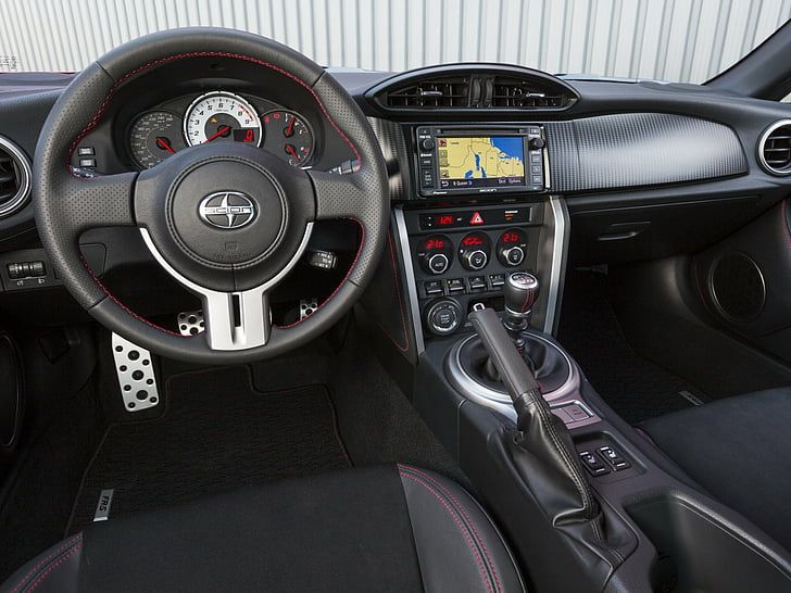 سايون FRS interior - Cockpit