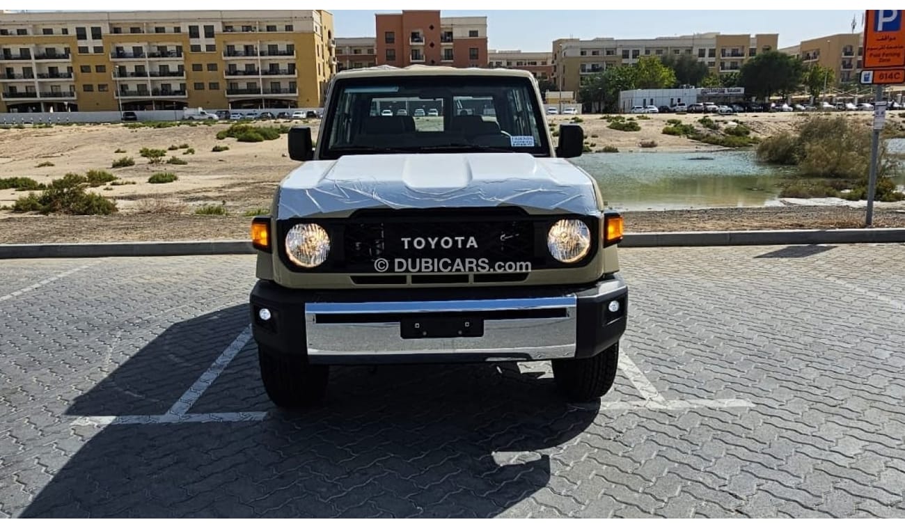 Toyota Land Cruiser Hard Top DLX