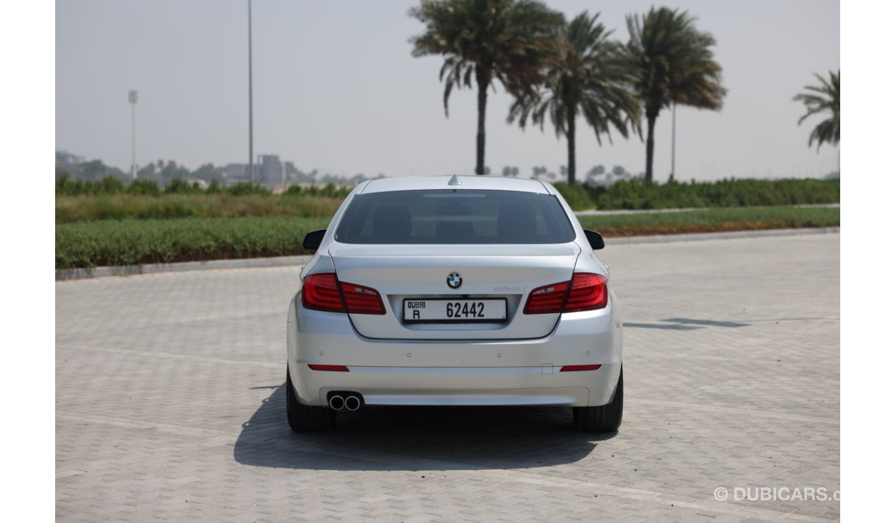 BMW 523i