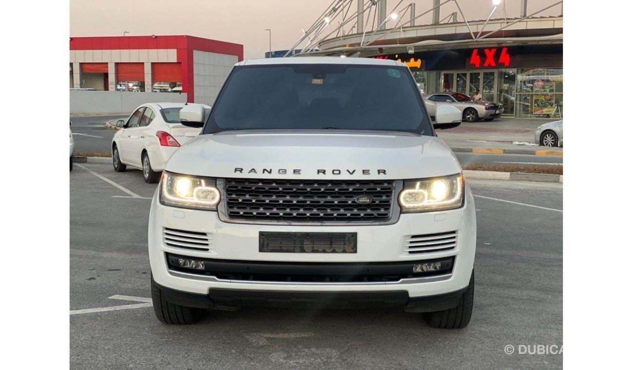 Land Rover Range Rover HSE GCC SPEC NEAT AND CLEAN