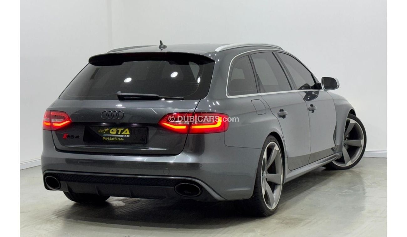 أودي RS4 2014 Audi RS4 Quattro, Full service History, Full Options, Low Kms, GCC