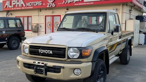 تويوتا لاند كروزر بيك آب Toyota Land Cruiser Pick up 4.0L Single Cabin full option (70th Anniversary) 2022YM