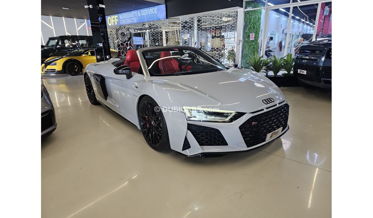 Audi R8 Spyder 5.2L 2017 Audi R8 5.2 V10 Spyder / GCC / Good Condition