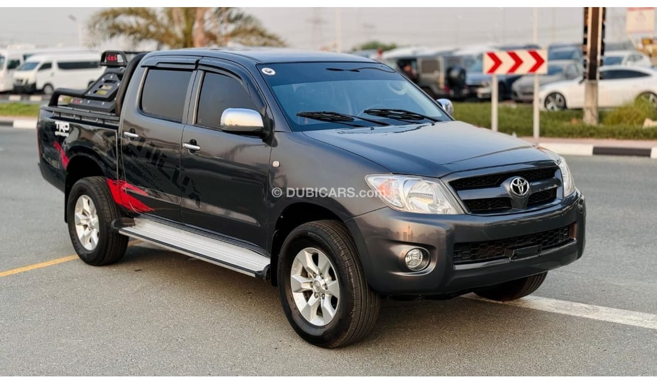 Toyota Hilux DOUBLE CABIN | 2.5L DIESEL | MANUAL TRANSMISSION | PREMIUM SPORT BAR WITH BASKET | 2011 | LHD | REAR