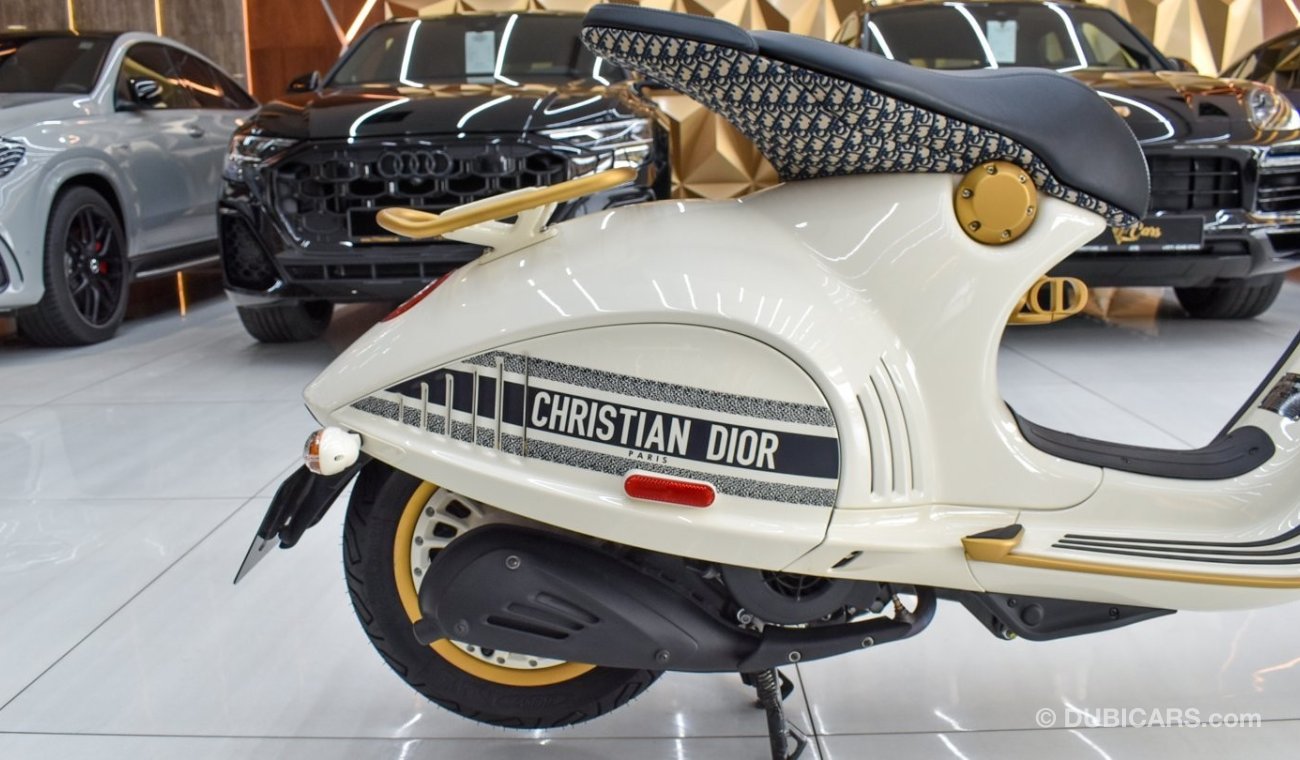 فيسبا 946  إصدار كريستيان ديور VESPA CHRISTIAN DIOR 2022