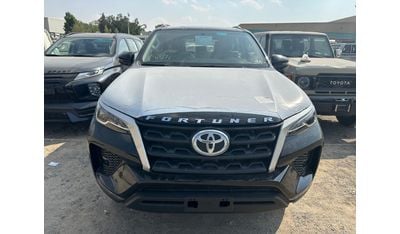 تويوتا فورتونر 2.7L VX 4WD Petrol