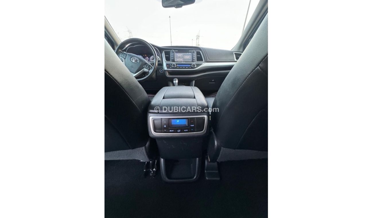 تويوتا هايلاندر 2018 XLE PREMIUM SUNROOF 4x4 FULL OPTION CANADA SPEC