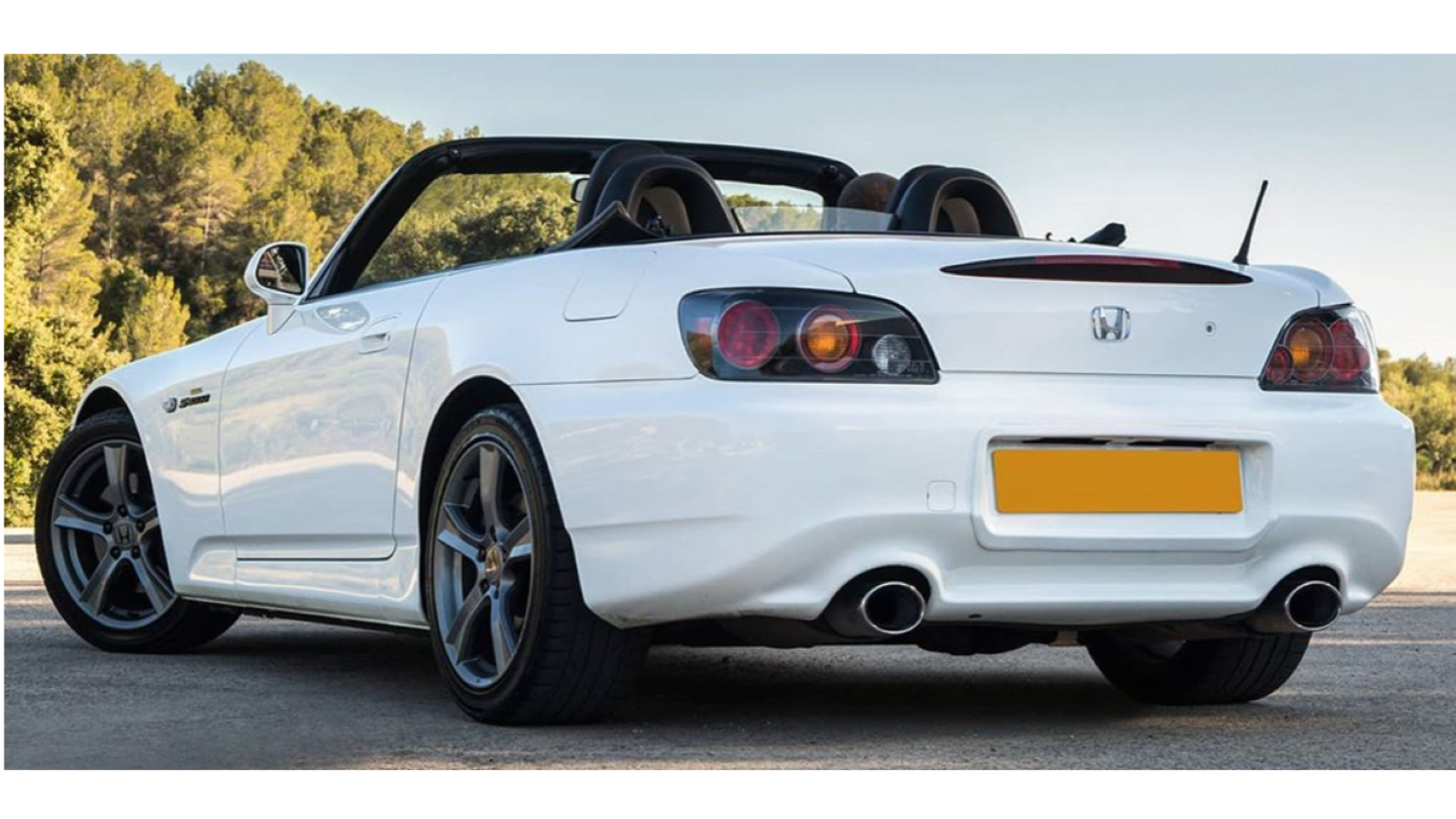 Honda S2000 exterior - Rear Right Angled