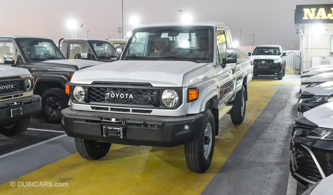 Toyota Land Cruiser Pick Up