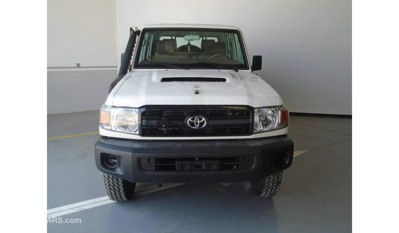 Toyota Land Cruiser Pick Up DC 4.5L V8 Double Cab Diesel 2022MY