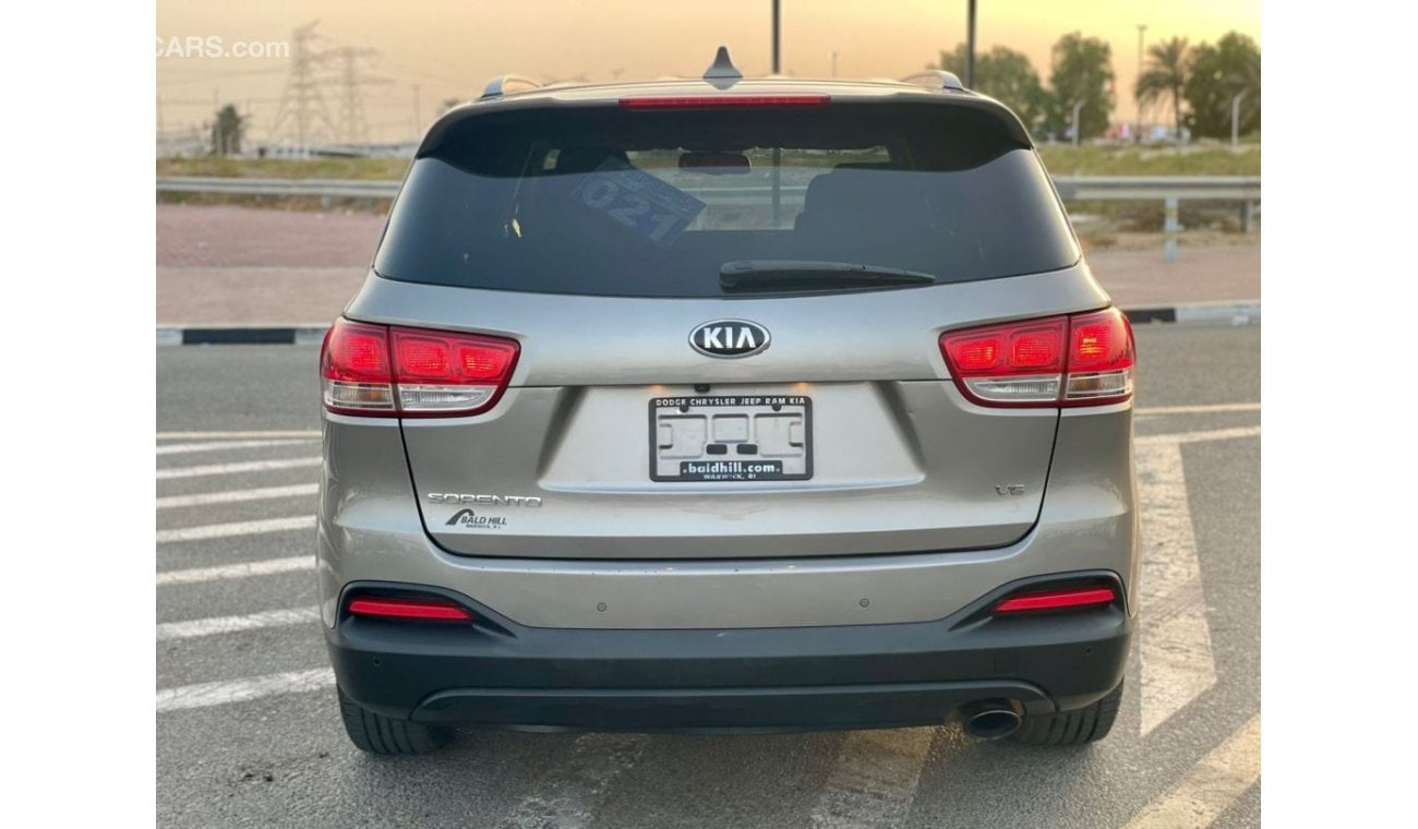 كيا سورينتو 2017 Kia Sorento LX Premium 3.3L V6 - 4x4 AWD - 7 Seater - Sensor & Rear CAM - 130,000 Mileage