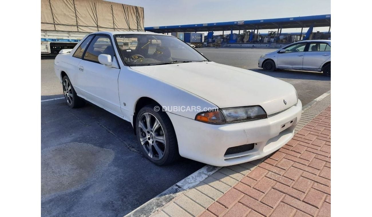 Nissan Skyline Nissan skyline RIGHT HAND DRIVE  (Stock no PM 279 )